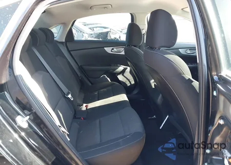 2022 Kia Forte Lxs из США, поврежденный, VIN 3KPF24AD1NE461011